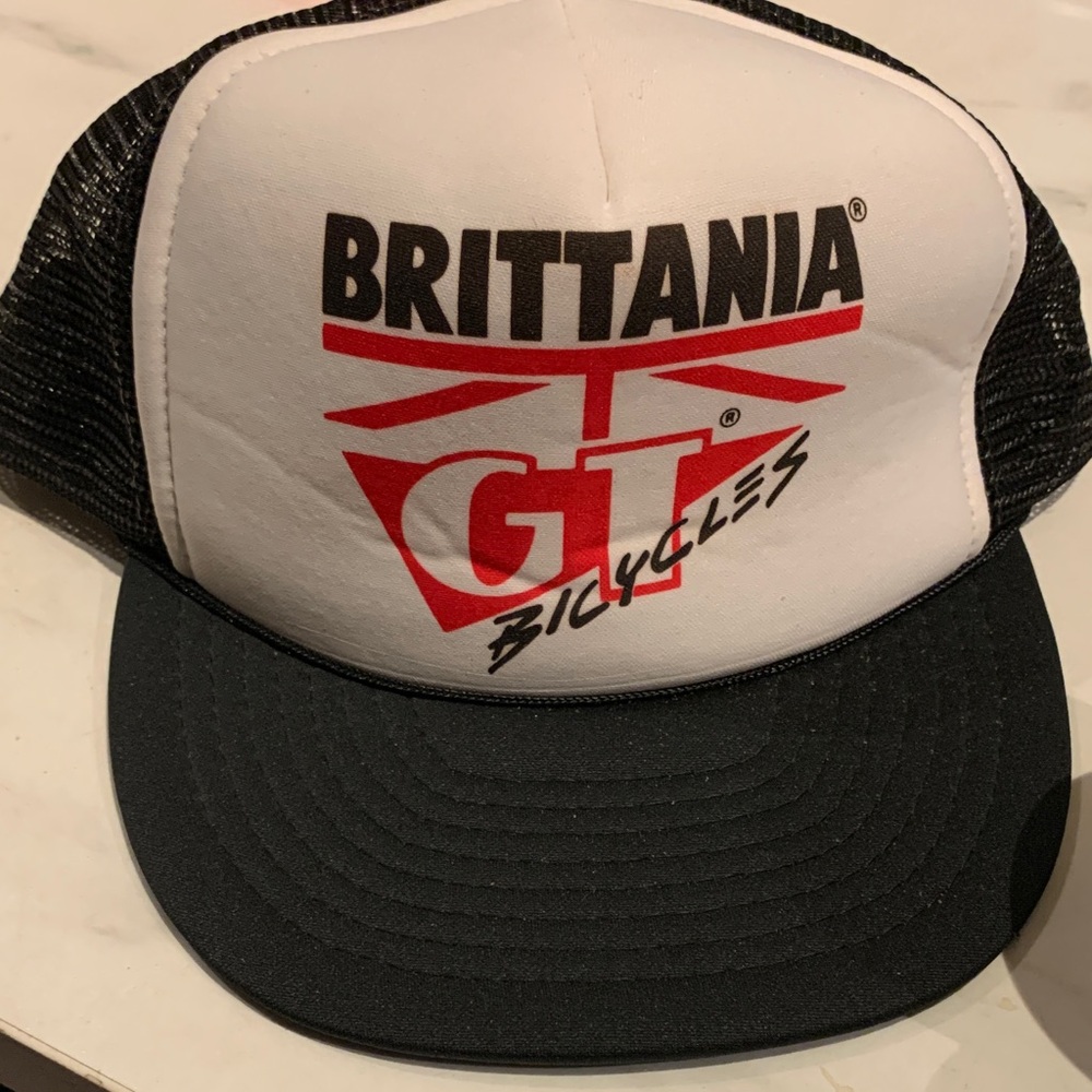 OTTO Black Mesh Cap